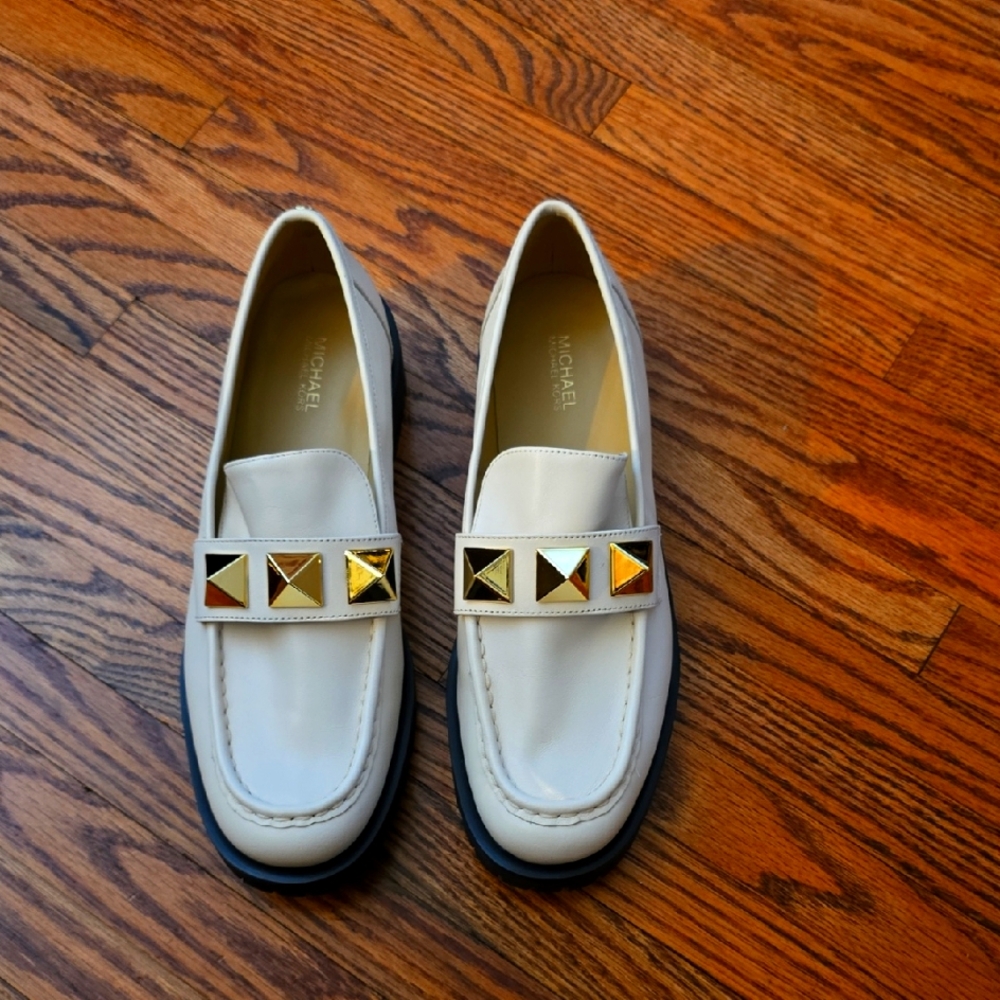 Michael Kors Holland Loafer Light Cream 8 M